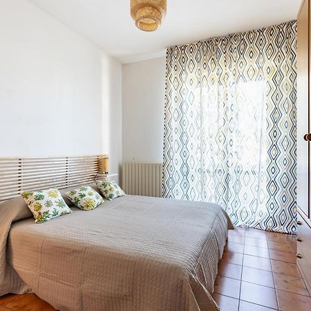 Comfy Apartment With Private Parking Near The Beach! В'яреджо Екстер'єр фото