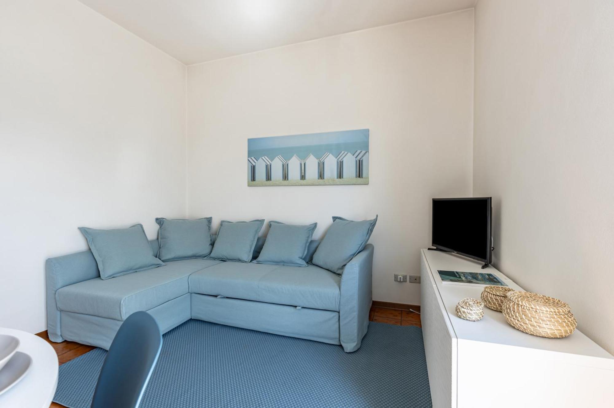 Comfy Apartment With Private Parking Near The Beach! В'яреджо Екстер'єр фото